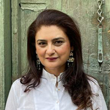  Asma Shah